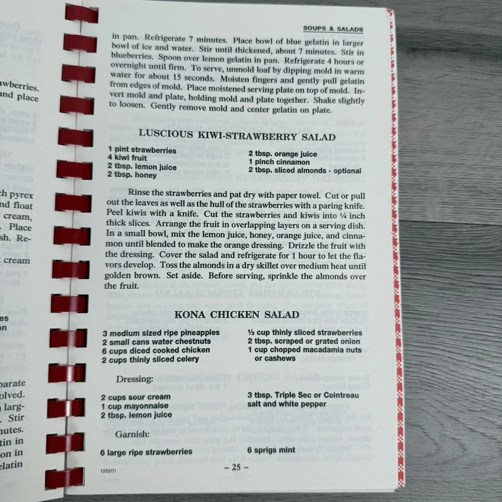 Vintage It's The Berries Cookbook Ashland Strawberry Faire Spiral 2001 Recipes